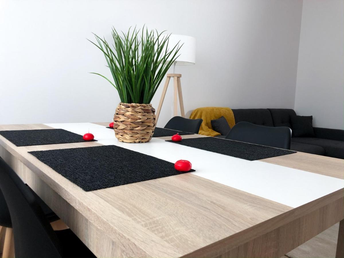 Grand Appartement Fonctionnel Proche Centre-Ville سوموور المظهر الخارجي الصورة