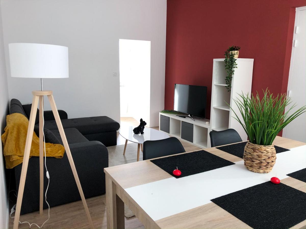 Grand Appartement Fonctionnel Proche Centre-Ville سوموور المظهر الخارجي الصورة